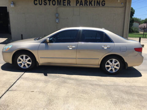 2005 Honda Accord for sale at True Auto Sales & Wrecker Service in Dallas TX