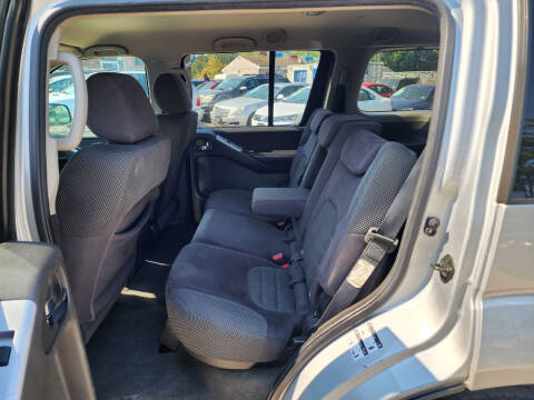 2009 Nissan Pathfinder SE