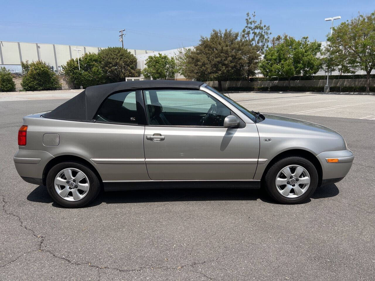 2001 Volkswagen Cabrio for sale at ZRV AUTO INC in Brea, CA