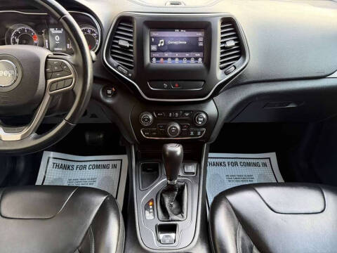 2019 Jeep Cherokee Latitude Plus