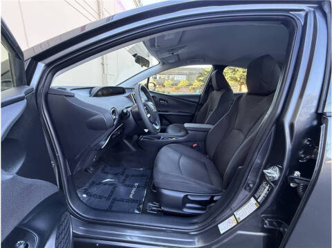 2016 Toyota Prius Two
