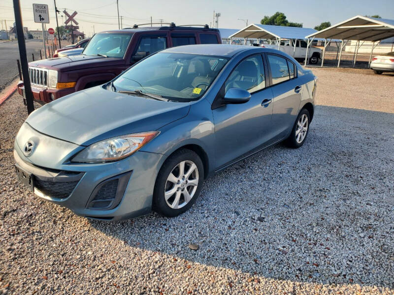 2011 Mazda MAZDA3 for sale at RAILWAY AUTO SALES in Scottsbluff NE