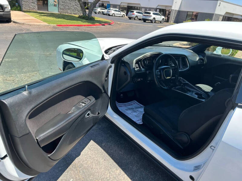 2015 Dodge Challenger SXT