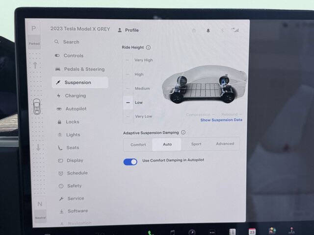2023 Tesla Model X Standard Range