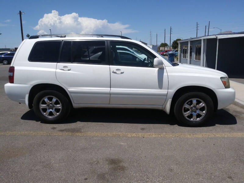 2004 Toyota Highlander for sale at Car Spot in Las Vegas NV