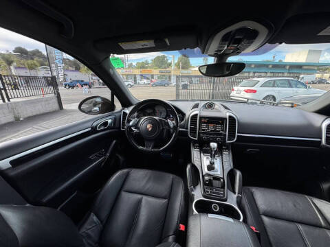 2014 Porsche Cayenne S
