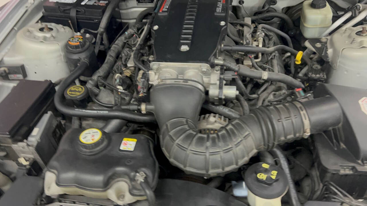 2006 Ford Mustang 38