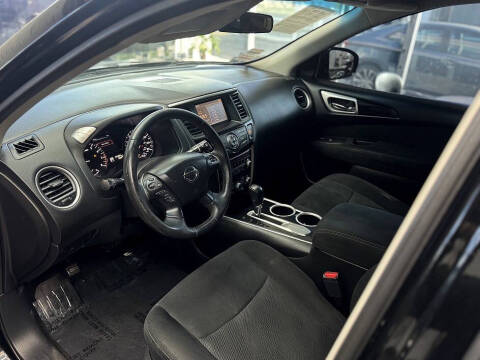 2014 Nissan Pathfinder SV