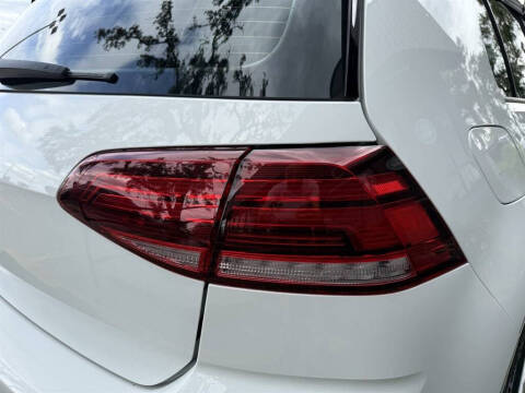 2018 Volkswagen Golf GTI SE