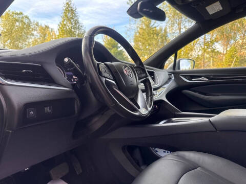 2022 Buick Enclave Essence