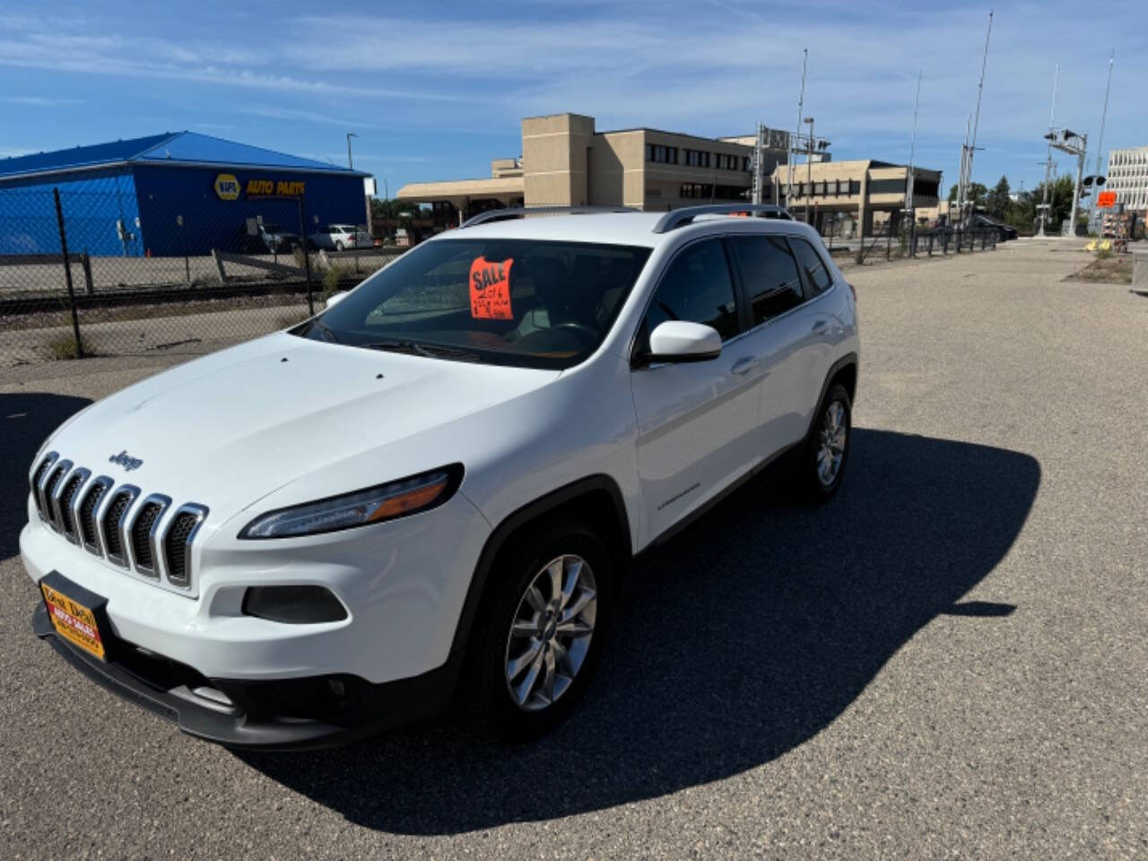 2016 Jeep Cherokee for sale at BEST DEAL AUTO SALES in Moorhead, MN