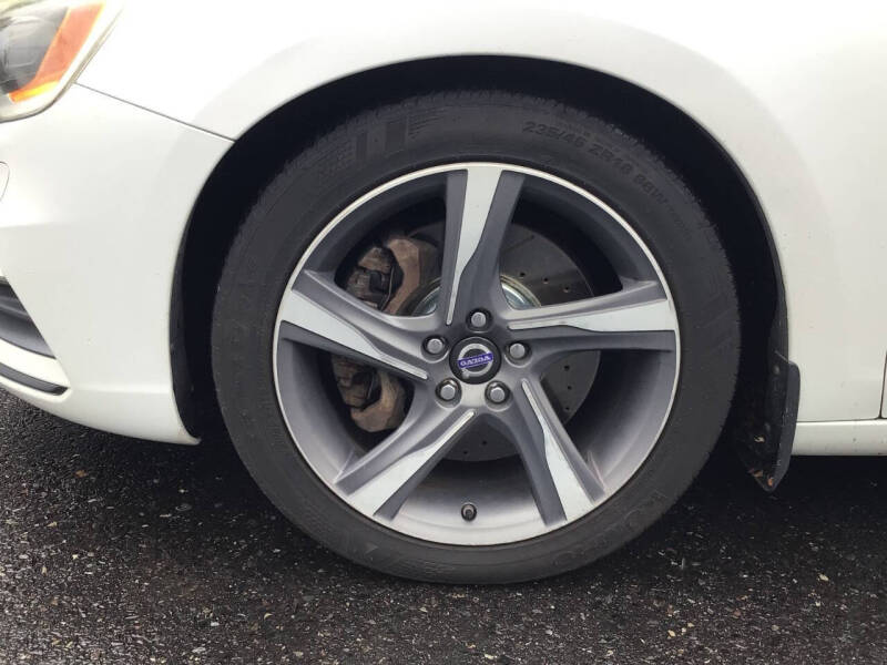 2015 Volvo S60 T6 R-Design Platinum