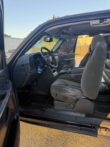 2004 Chevrolet Silverado 1500 LS