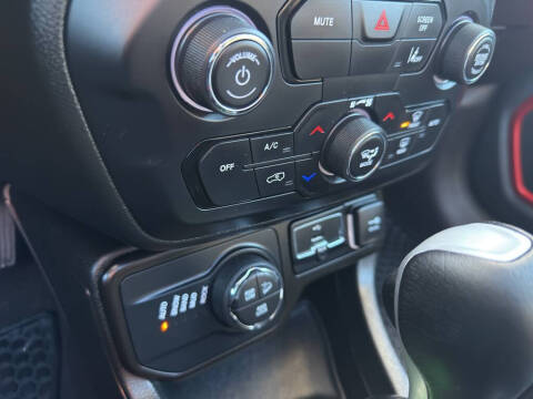 2023 Jeep Renegade Trailhawk