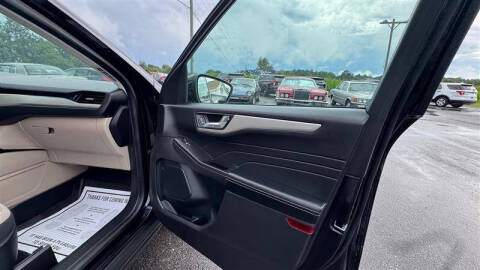 2021 Ford Escape SE