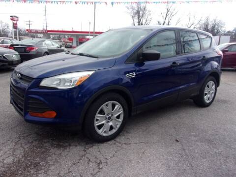 2016 Ford Escape for sale at AUTO MAX LLC in Evansville IN