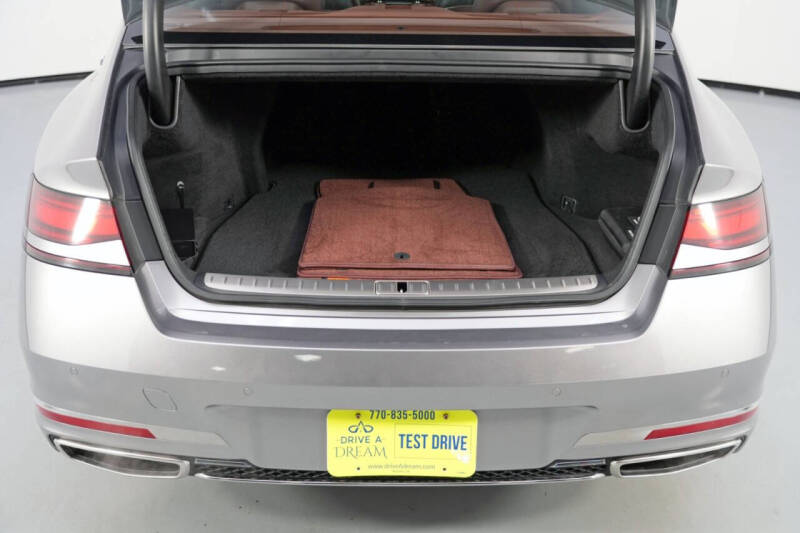 2024 Genesis G90 3.5T e-Supercharger