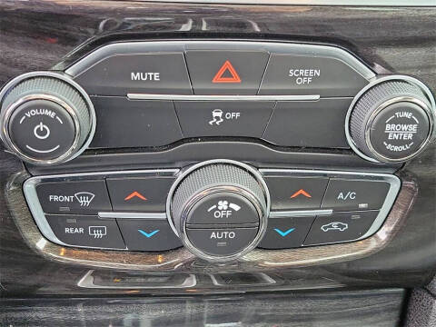 2017 Chrysler 300 Limited