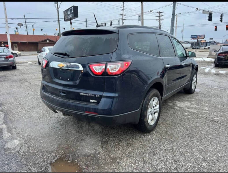 2016 Chevrolet Traverse LS
