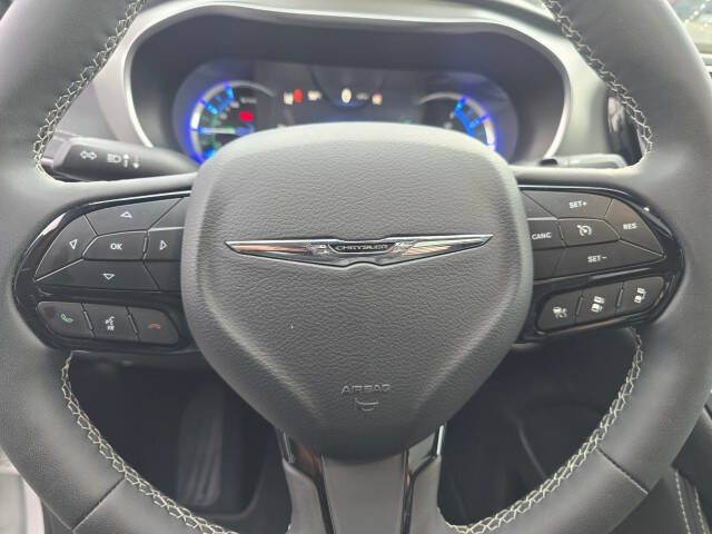 2023 Chrysler Pacifica Plug-In Hybrid Limited