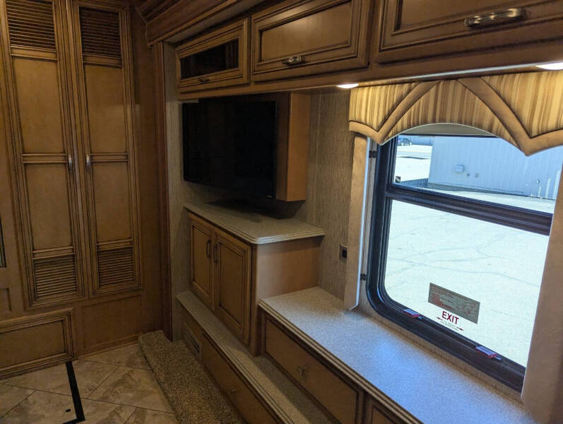 2016 Newmar Ventana LE 3725