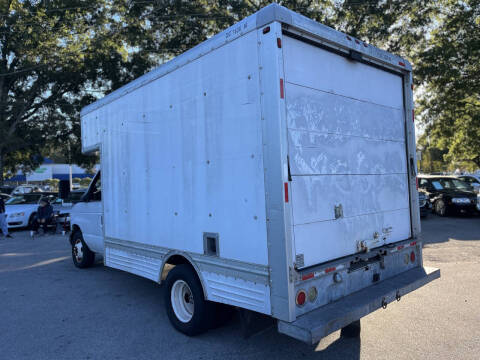 2006 Ford E-Series E-450 SD