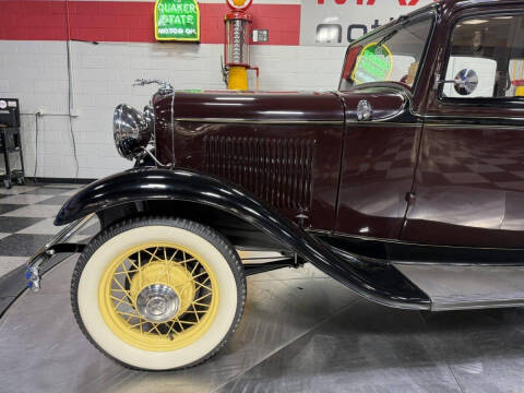 1932 Ford Model 18