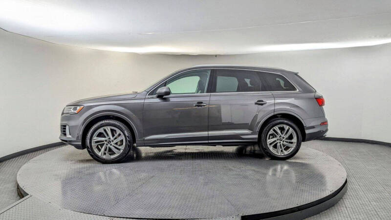 2022 Audi Q7 quattro Premium Plus 55 TFSI