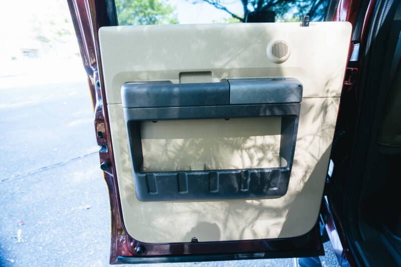 2011 Ford F-350 Super Duty Lariat