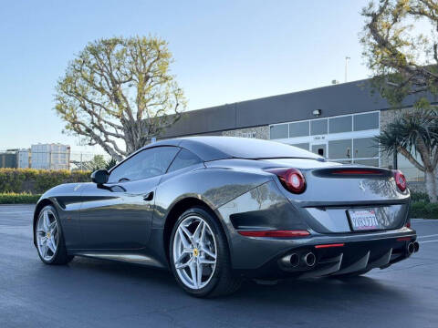 2016 Ferrari California T
