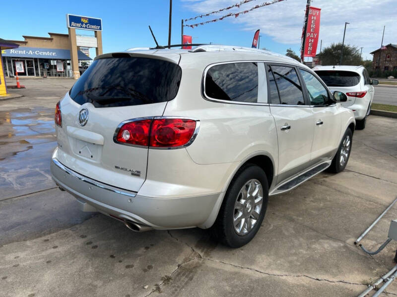 2011 Buick Enclave CXL-2