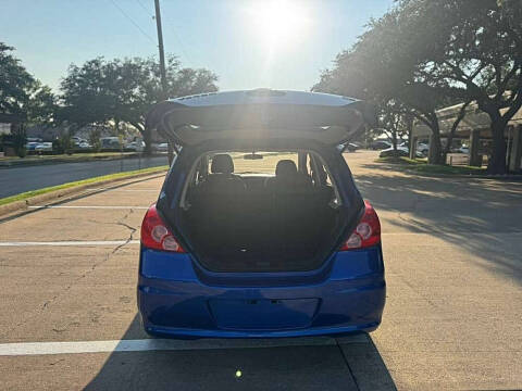 2010 Nissan Versa 1.8 S