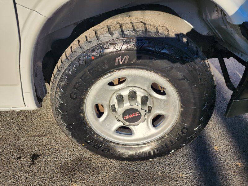 2017 GMC Savana 2500