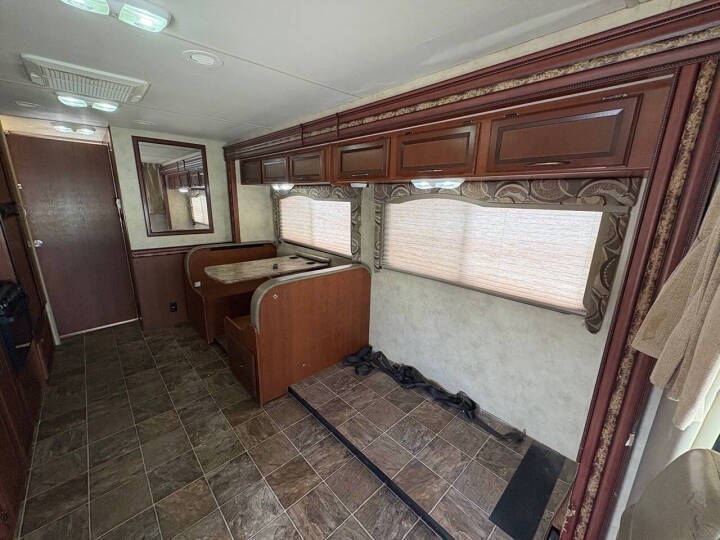 2013 Thor Motor Coach Four Winds