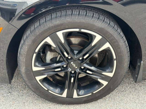 2023 Kia K5