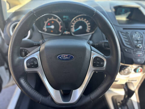 2015 Ford Fiesta SE
