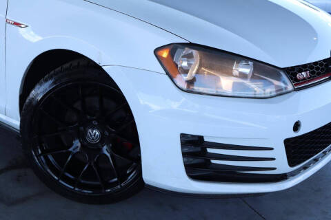 2017 Volkswagen Golf GTI S