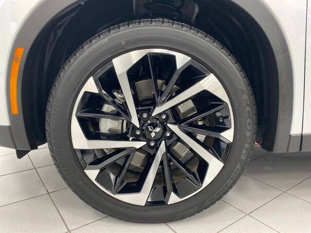 2025 Mitsubishi Outlander PHEV SE