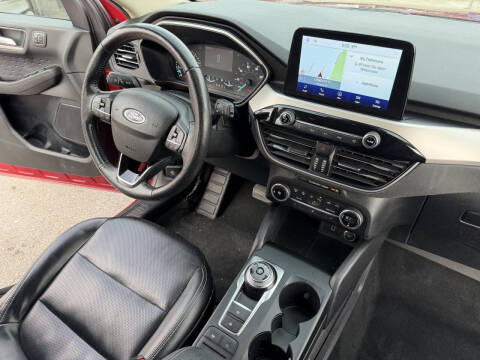 2020 Ford Escape SEL