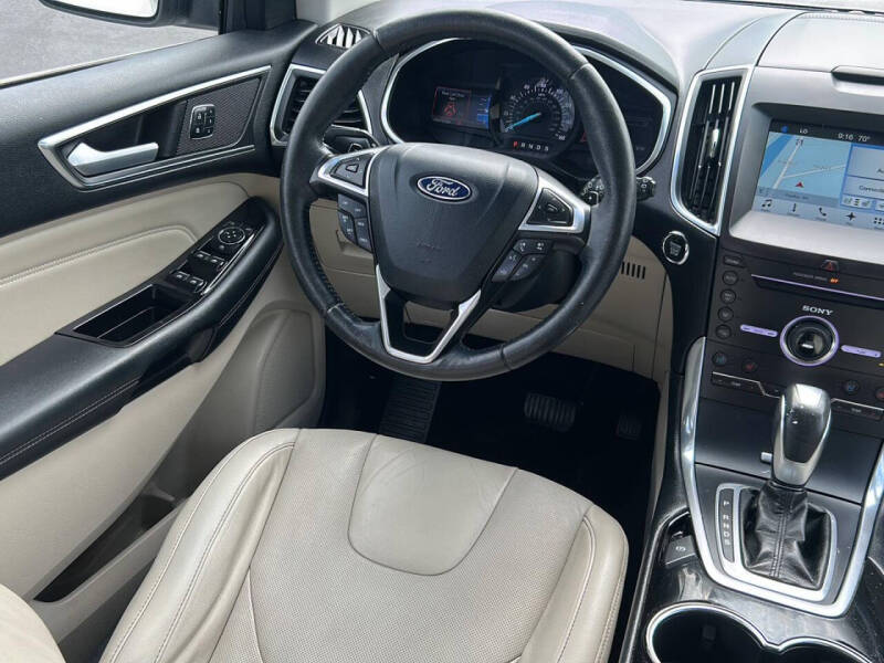 2016 Ford Edge Titanium