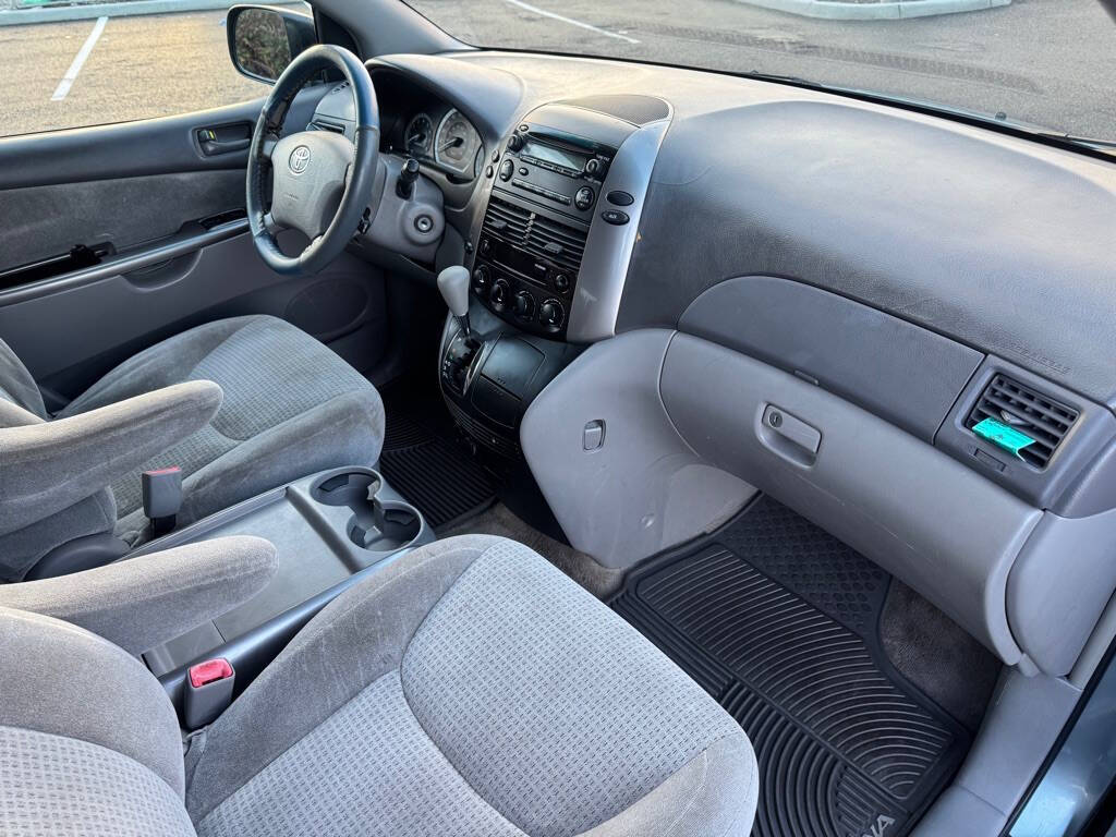 2006 Toyota Sienna for sale at The Price King Auto in LAKEWOOD, WA