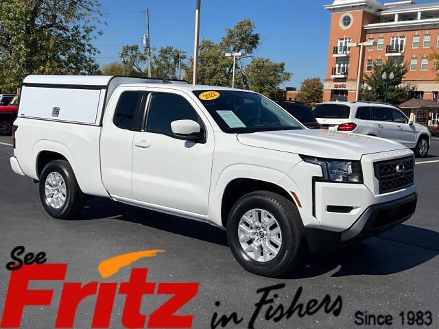 2022 Nissan Frontier SV's photo