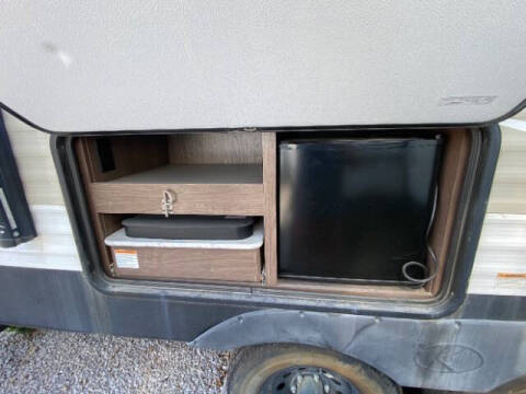 2019 Keystone RV Hideout 28 BHS WE