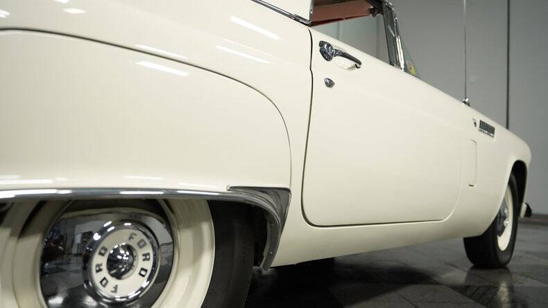 1956 Ford Thunderbird