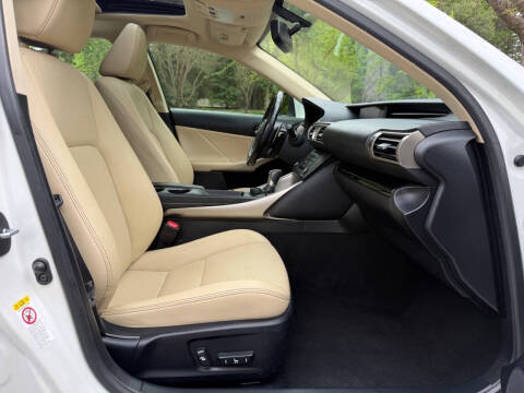 2016 Lexus IS 200t