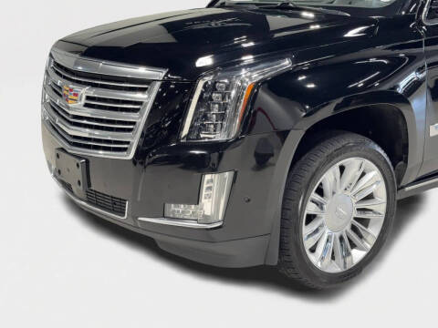 2019 Cadillac Escalade Platinum