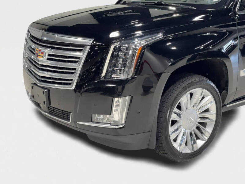 2019 Cadillac Escalade Platinum