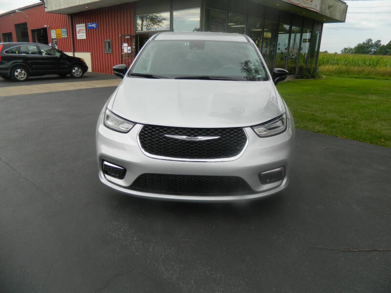 2024 Chrysler Pacifica Touring L