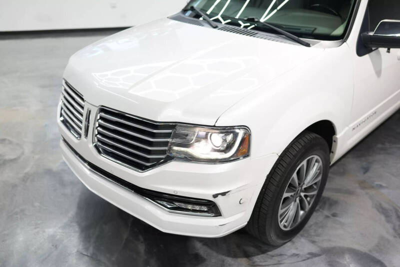 2017 Lincoln Navigator Select