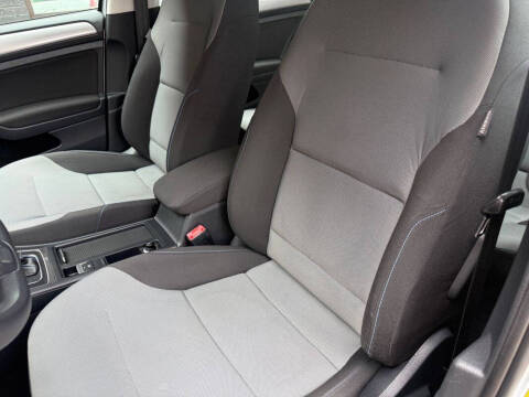 2015 Volkswagen e-Golf Limited Edition